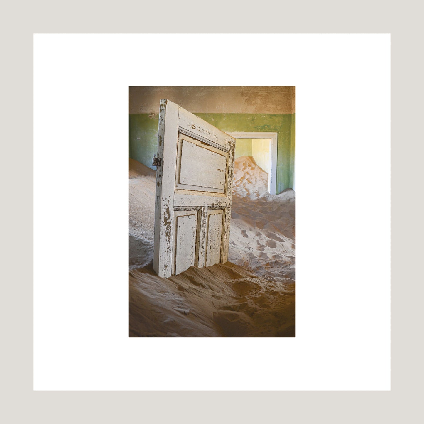 Nowhere, 2019 - [ Creativ ]